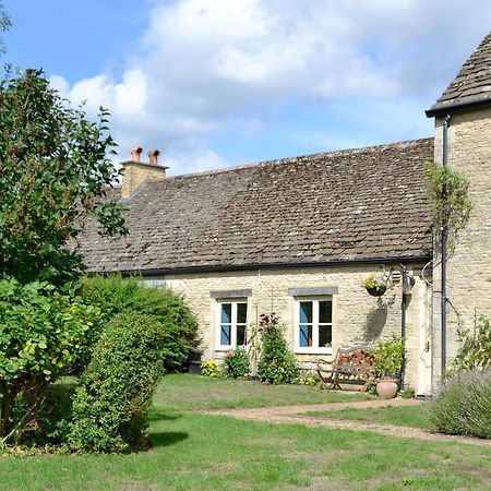 La Caleche Villa Cirencester Exterior photo