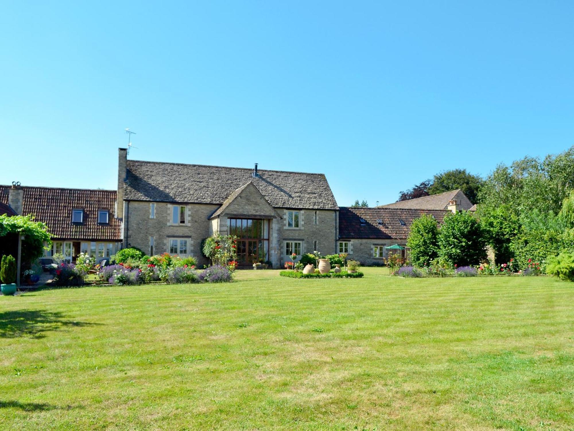 La Caleche Villa Cirencester Exterior photo